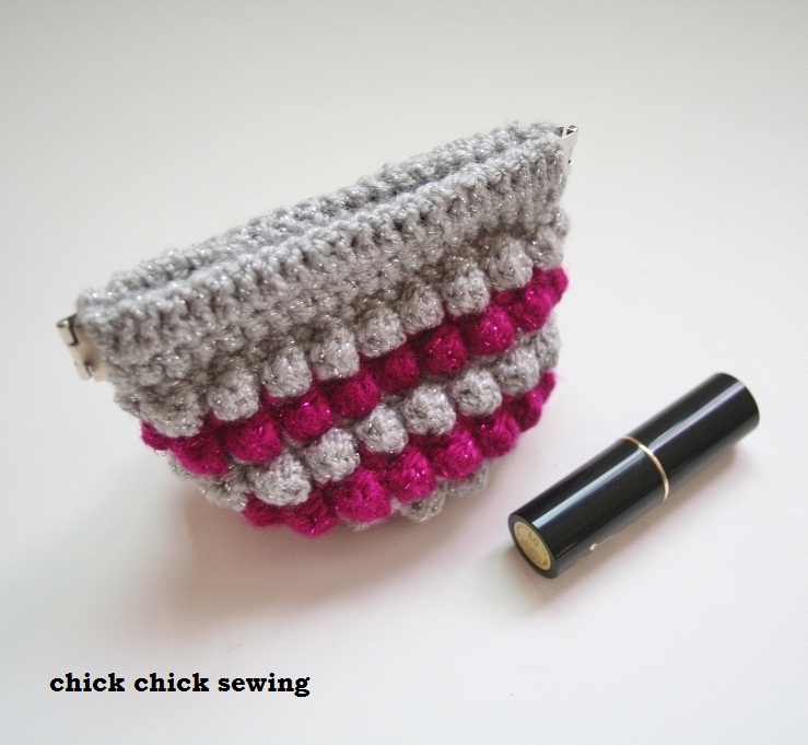 chick chick sewing: Bobble Stitch Flex Frame Pouch ***玉編みのバネ